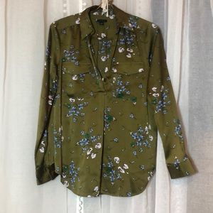 Ann Taylor Moss Green L/S Blouse 🌸
